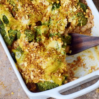 Easy Vegan Cheesy Broccoli Quinoa Casserole for Weeknights